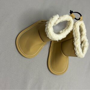 Cozy Shearling-Trim Winter Boots - Camel